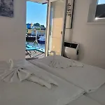 4 Sterne Dtv Floating House * Kröslin